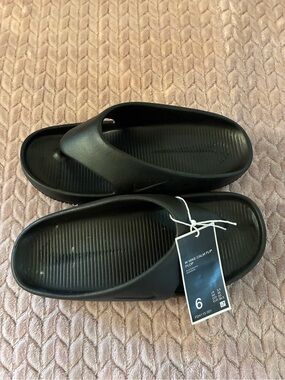 Nike Black Women’s Slide Sandals - Simple Slip-On